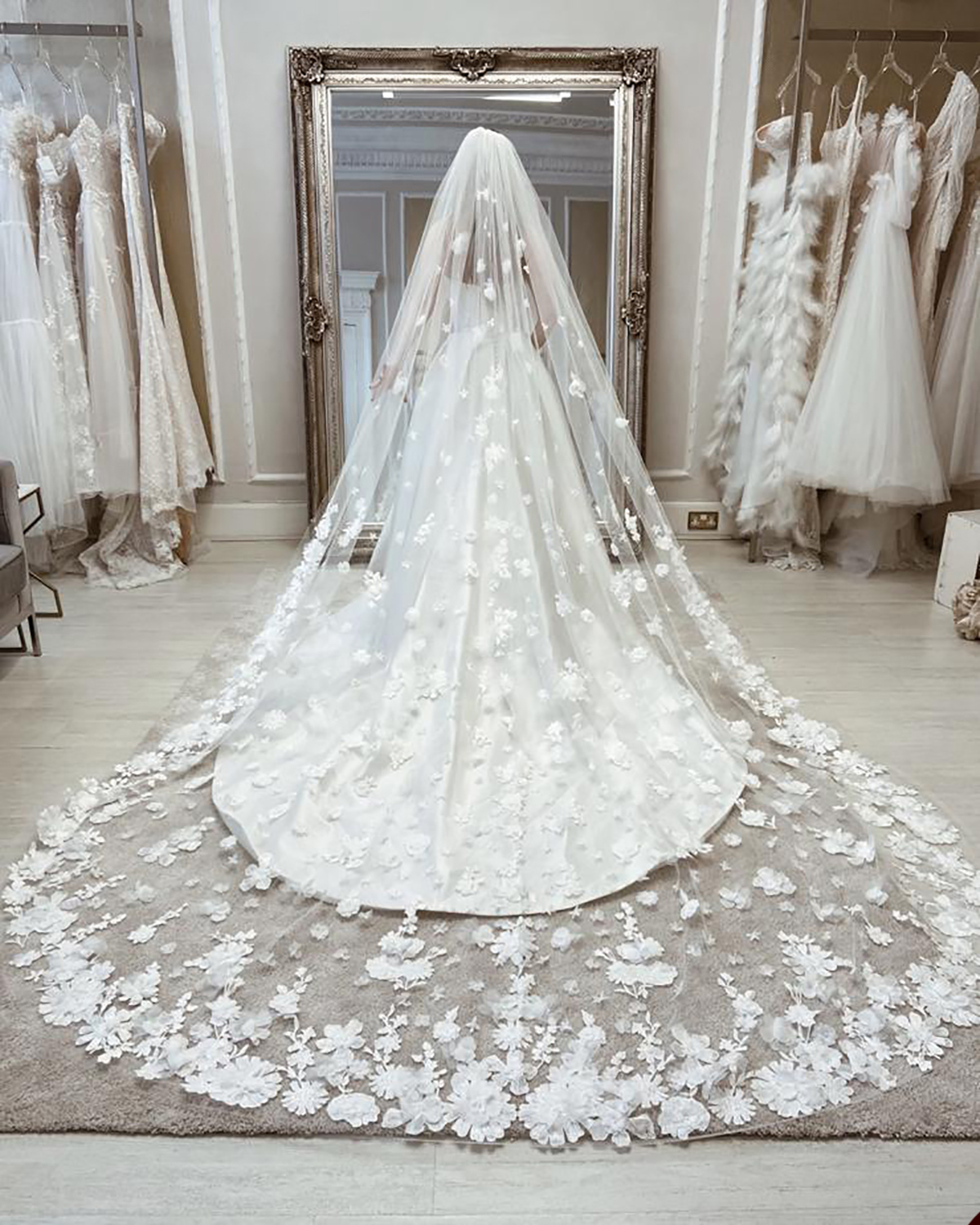 knee length dresses for ladies Cathedral Wedding Veil with Lace Edge – Tesoro Si! main image 1